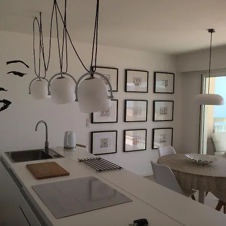 Le Neptunia Apartment *